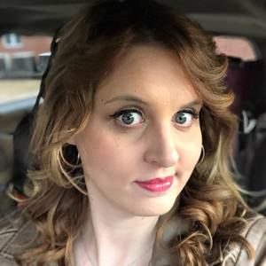 Meet your Posher, Angela
